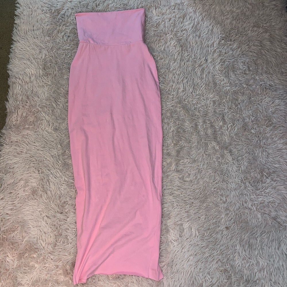 Brand new limited edition baby pink skims skirt